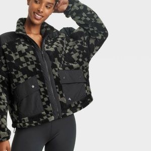 Joylab women’s small fleece jacket size small